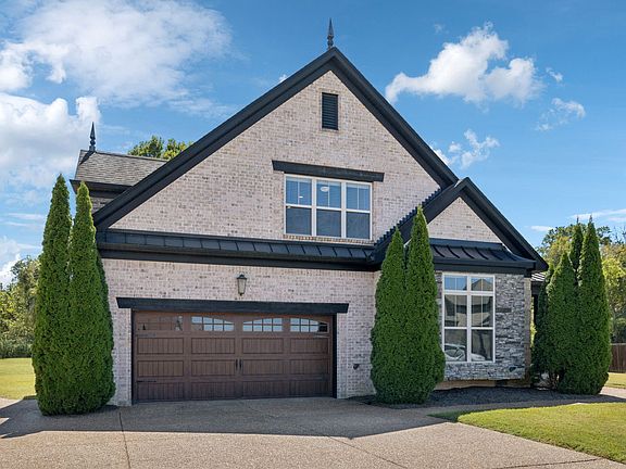 2nd image of 3140 Hidden Creek Dr