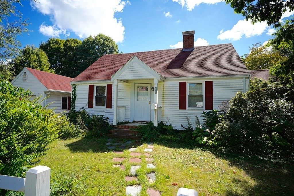 15 Pearl Street Ext Beverly MA 01915 Zillow