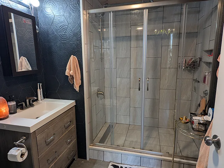 251 Heath St #411 — Photo 24