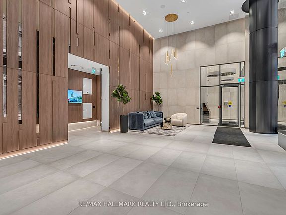 2nd image of 55 Mercer St #3212