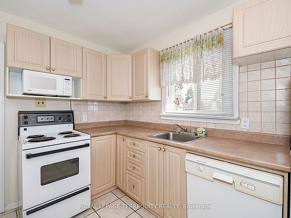 3rd image of 68 Parkchester Rd
