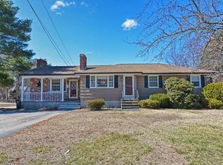 592 Pond St, Franklin, MA 02038
