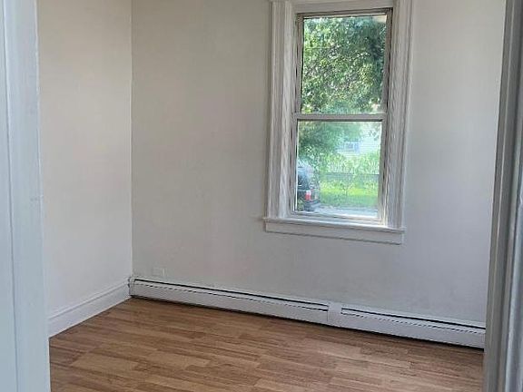 5th image of 914 76th St #1