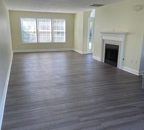 2nd image of 1754 Lions Dr