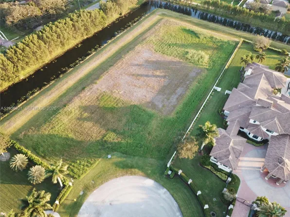 16700 Berkshire Ct, Southwest Ranches, FL 33331