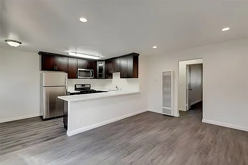 278 E Washington Blvd #1 Photo 1