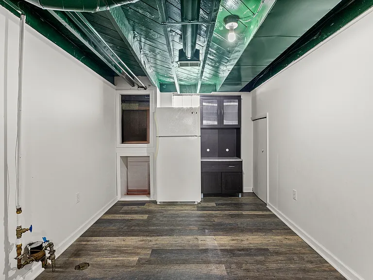 22312 Madison St — Photo 27