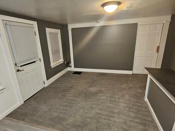 1300 Douglas Pike #3, Smithfield, RI 02917