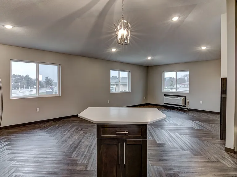 1000 N Hillcrest Pkwy #202 — Photo 4
