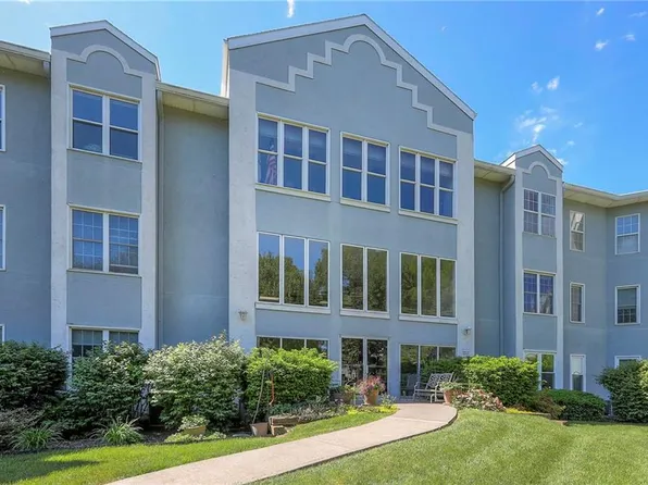 17800 E Bolger Rd APT 245A, Independence, MO 64055