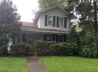 703 Lincoln Ave, Lincoln, IL 62656