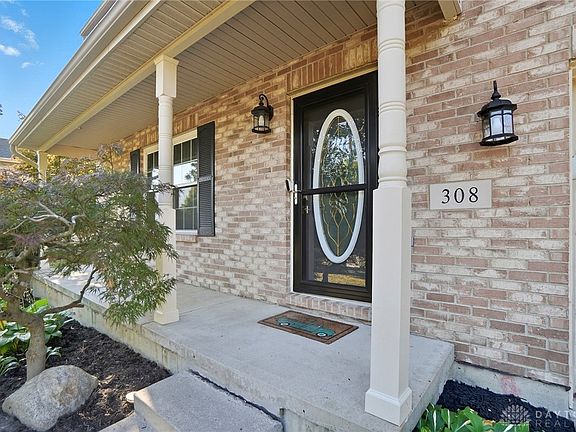 3rd image of 308 Sagebrush Dr