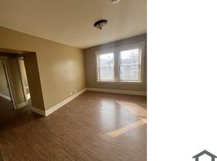 4951 W Walton St, Chicago, IL 60651