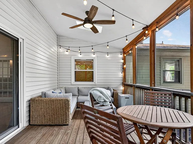 1109 Hillcrest Dr SW — Photo 36