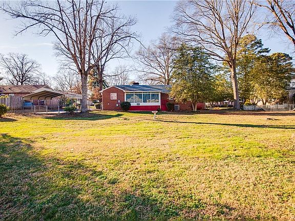 4th image of 4809 Stornoway Dr