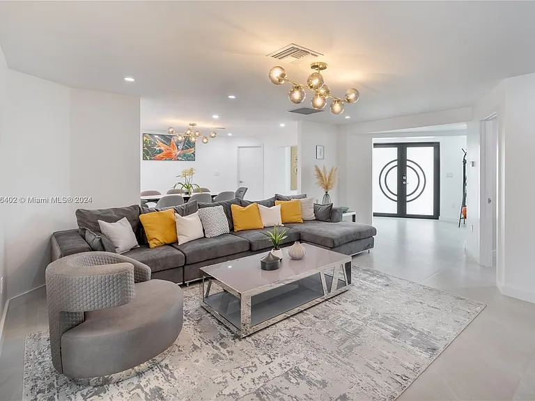 1575 Osprey Ave — Photo 13