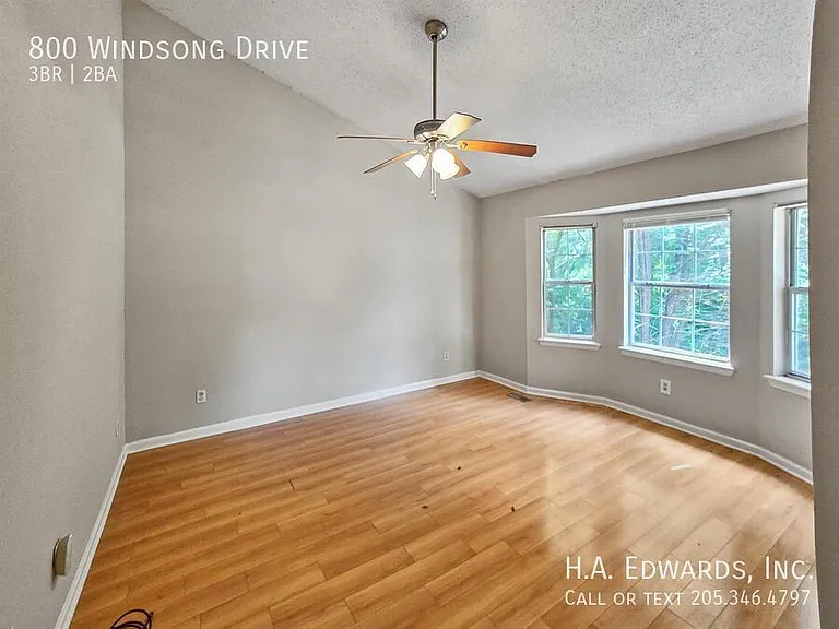 800 Windsong Dr — Photo 6