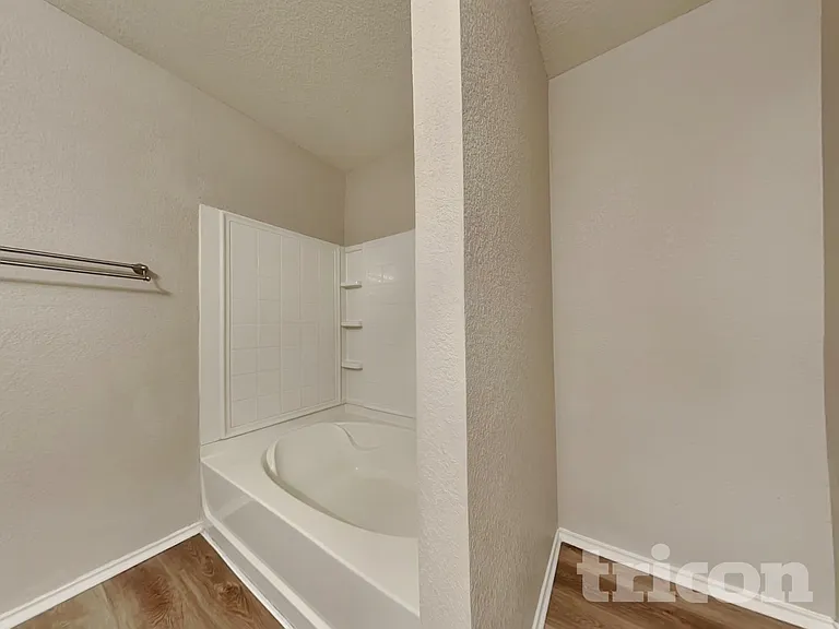 16247 Kentucky Rdg — Photo 9