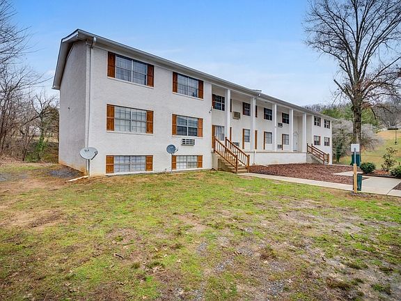 2nd image of 1433 Stratford Rd