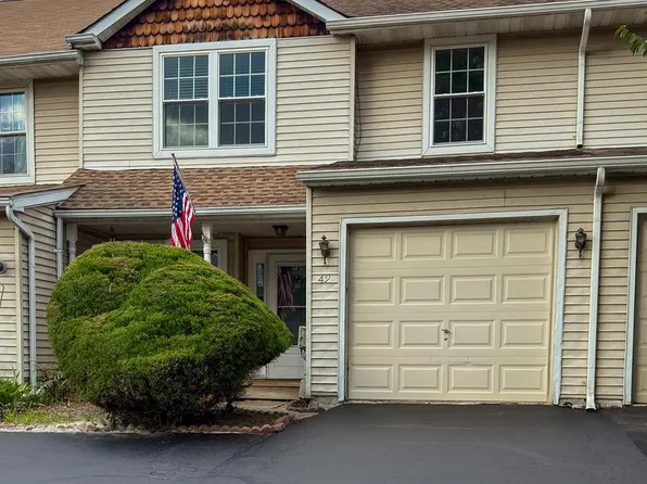 49 Cottonwood Dr, Holland, PA 18966