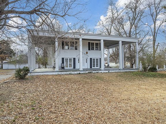 4th image of 221 Poplar St