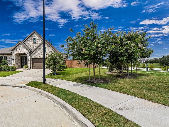 4th image of 7327 Camden Crestwood Way