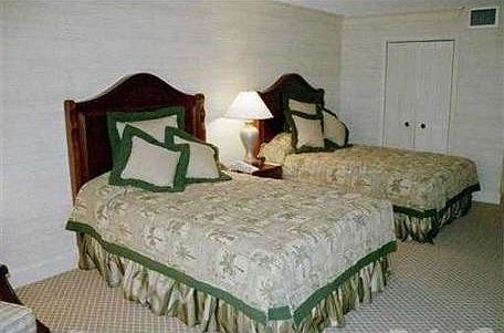 3rd image of 4752 Foxhunt Dr #818