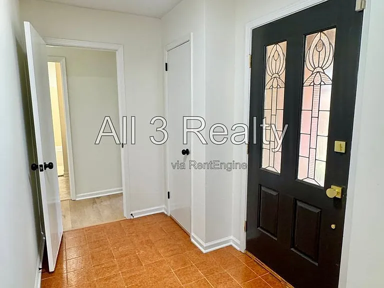 2905 Willow Lane Dr — Photo 6