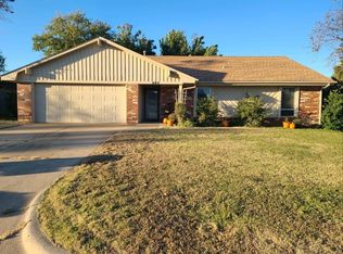 604 SW 26th St, El Reno, OK 73036