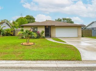 6794 Friendship Dr, Sarasota, FL 34241