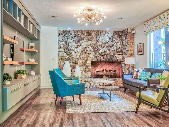 4th image of 3205 Los Feliz Blvd #1105