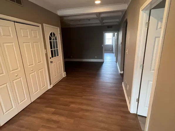 3017 Biddle Ave, Wyandotte, MI 48192