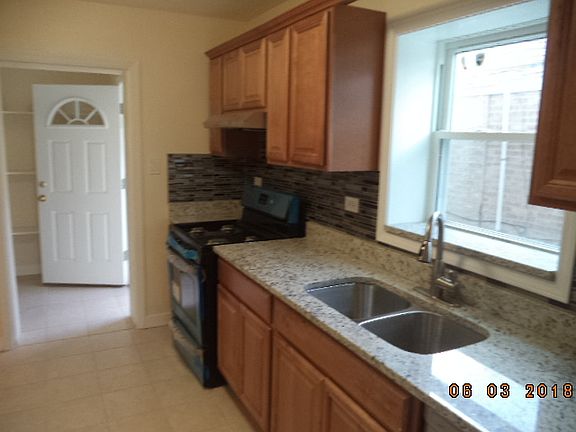 3rd image of 1126 S 31st Ave