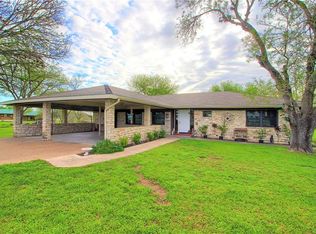 599 S State Highway 95, Smithville, TX 78957