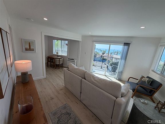 3rd image of 115 Capistrano Ln #F