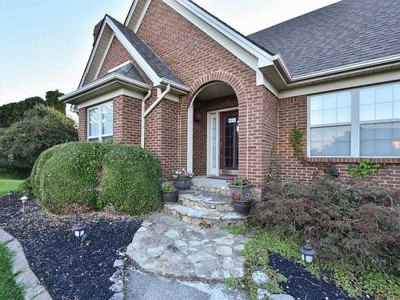 2nd image of 913 Turnberry Dr