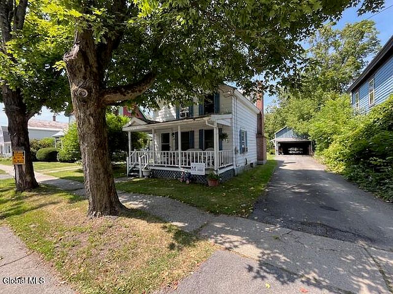 3rd image of 15 Nichol Street