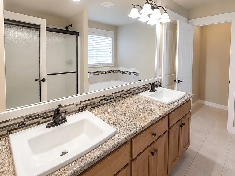 22872 SW Lincoln St — Photo 9