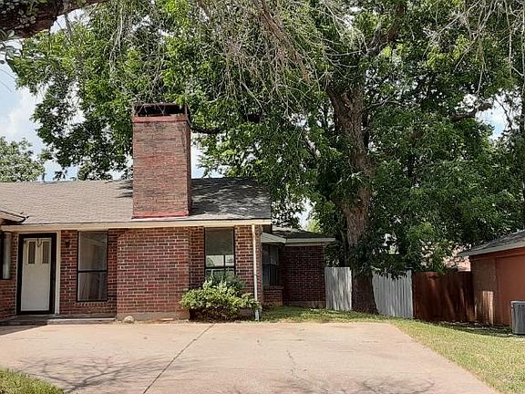 2nd image of 3611 Montridge Ct