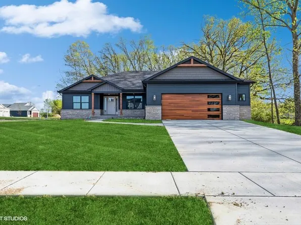 9529 112th St, Cedar Lake, IN 46303