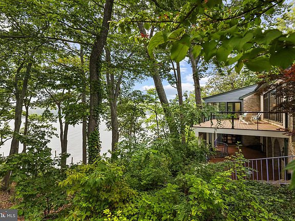3rd image of 2916 Southwater Point Dr