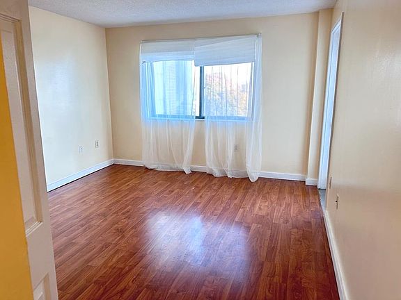 5th image of 90 Quincy Shore Dr APT 621