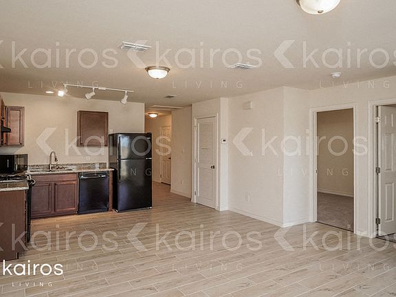 4th image of 1621 Buen Camino St