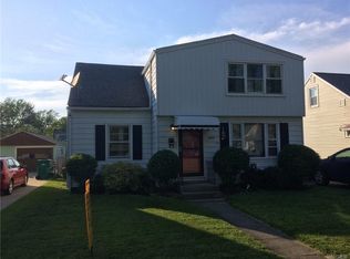 4698 Morgan Pkwy, Hamburg, NY 14075