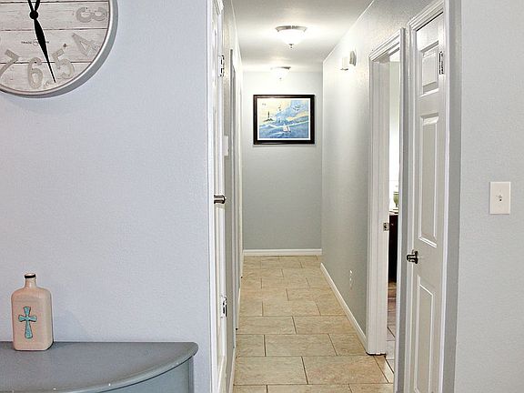 4th image of 3755 Hidden Oak Dr