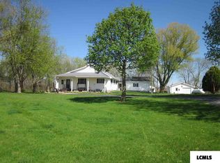 7997 N County Road 2650 E, Easton, IL 62633