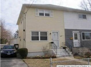 451 Grandview Ave, Staten Island, NY 10303