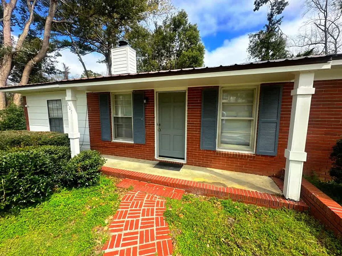 Building Photo - 607 Parker Mathis Dr