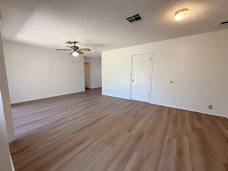 4138 W Campo Bello Dr — Photo 6