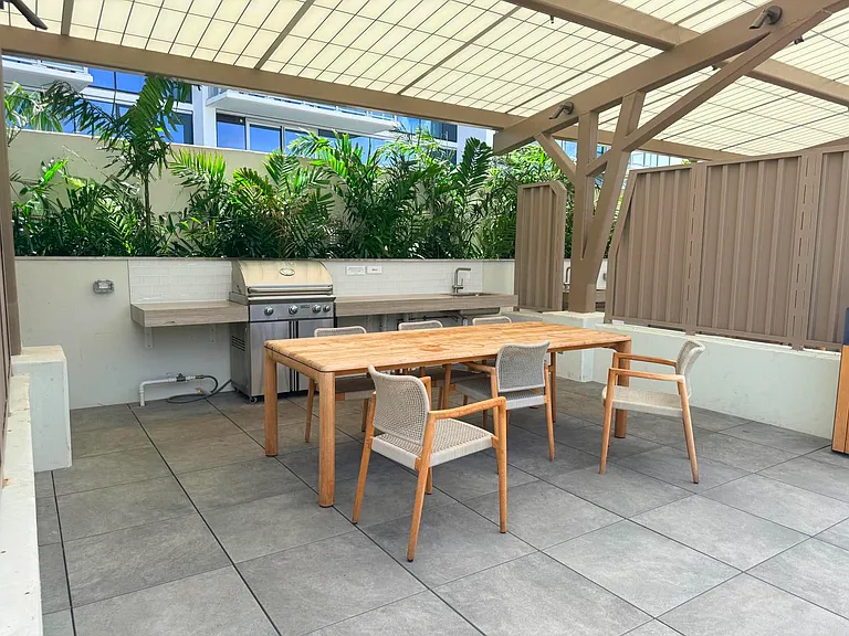 1515 Liona St #708 — Photo 23